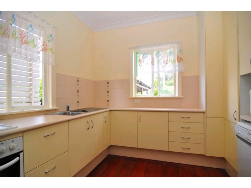 123 Ernest Street, Manly QLD 4179