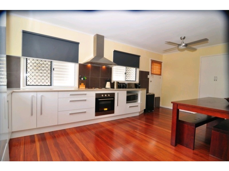 26 Malabar Street, Wynnum West QLD 4178