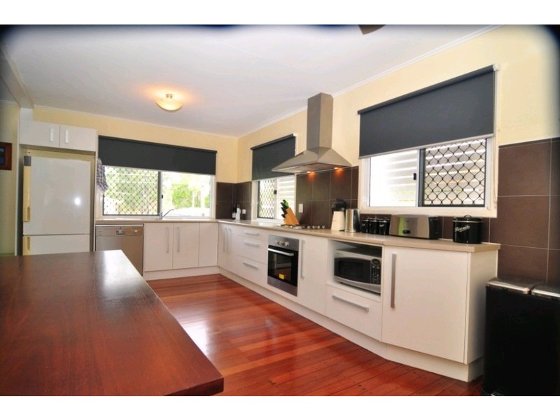 26 Malabar Street, Wynnum West QLD 4178
