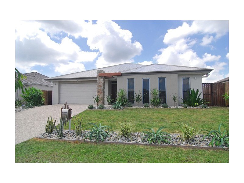 6 Lennox Close, Manly West QLD 4179