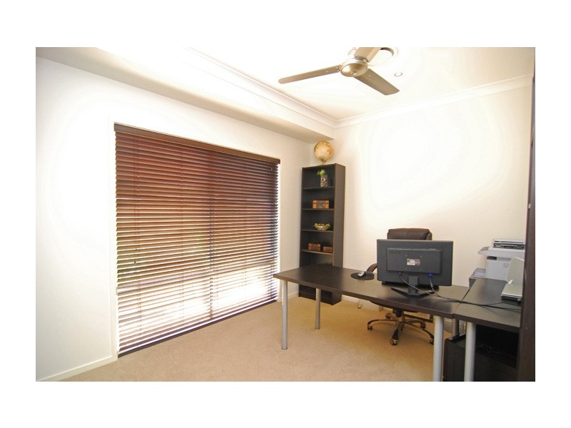 6 Lennox Close, Manly West QLD 4179