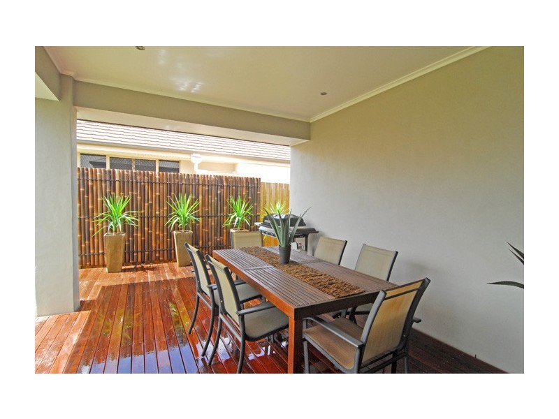 6 Lennox Close, Manly West QLD 4179