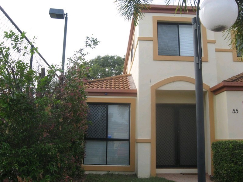 35/74 Plaza Street, Wynnum QLD 4178