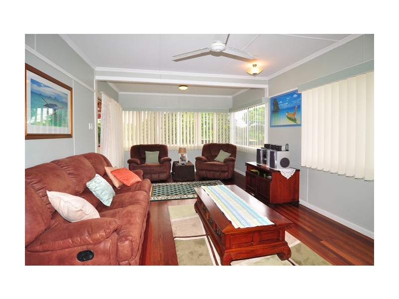 9 Regent Street, Wynnum QLD 4178