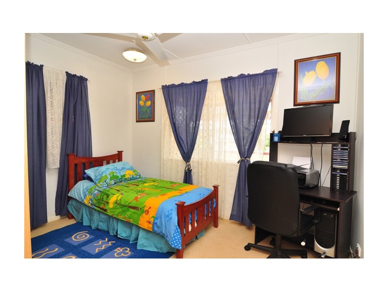 9 Regent Street, Wynnum QLD 4178