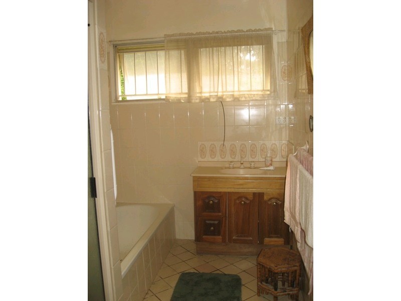 249 Wondall Road, Wynnum West QLD 4178