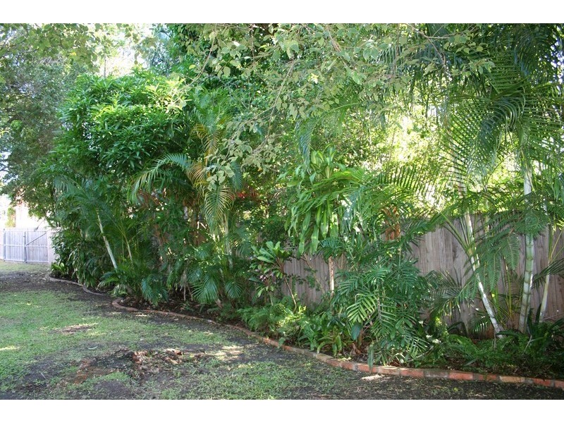 53 Yamboyna Street, Manly QLD 4179