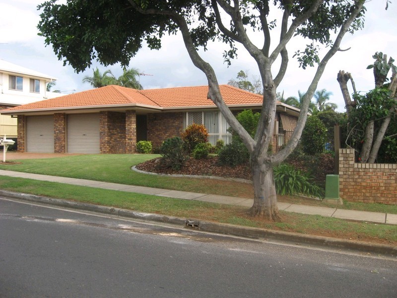 25 Caloundra Street, Manly West QLD 4179