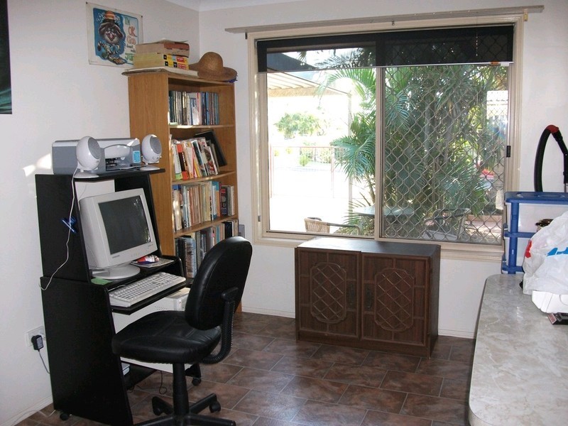 40 Amanda Street, Wynnum West QLD 4178