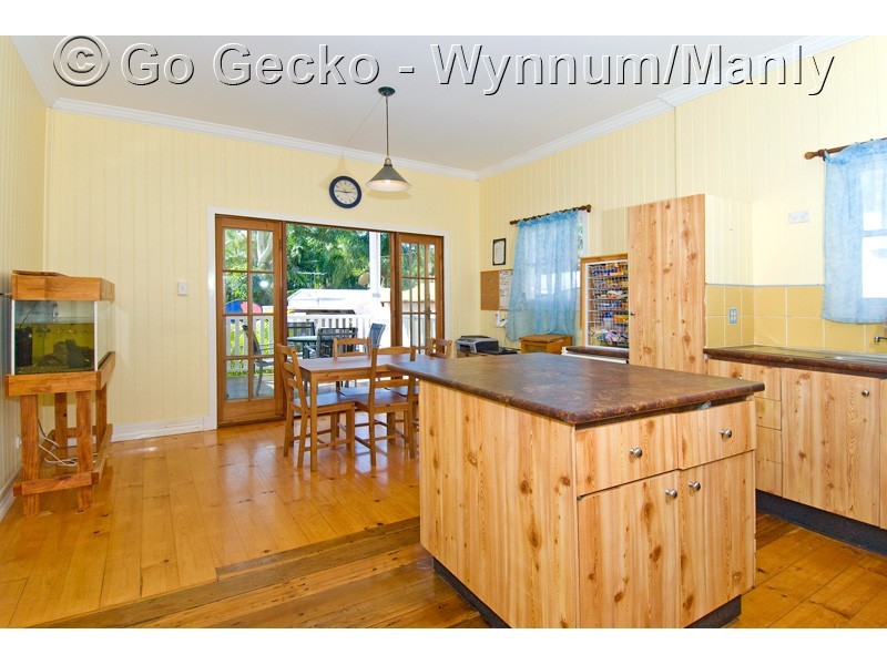 27 Ian Street, Lota QLD 4179
