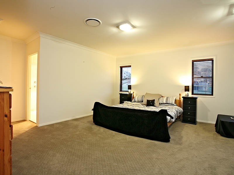 5 Gabrielle Place, Manly West QLD 4179
