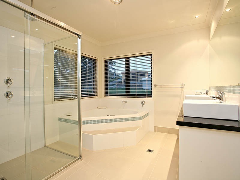 5 Gabrielle Place, Manly West QLD 4179
