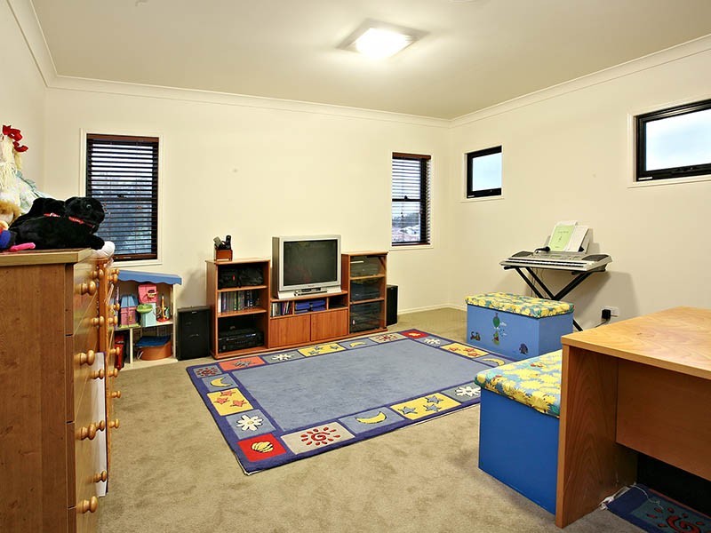 5 Gabrielle Place, Manly West QLD 4179
