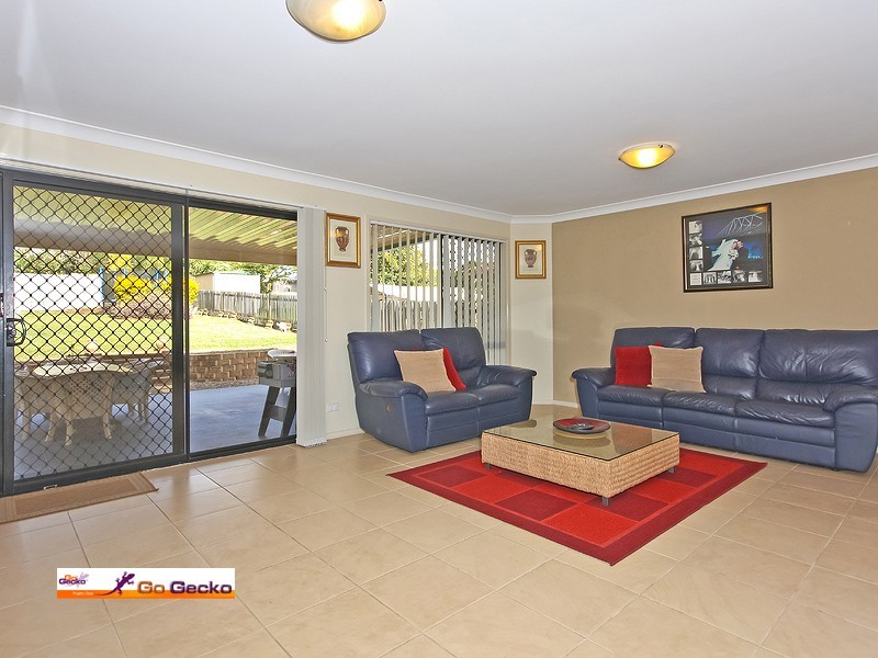 18 McCurley Street, Wynnum West QLD 4178