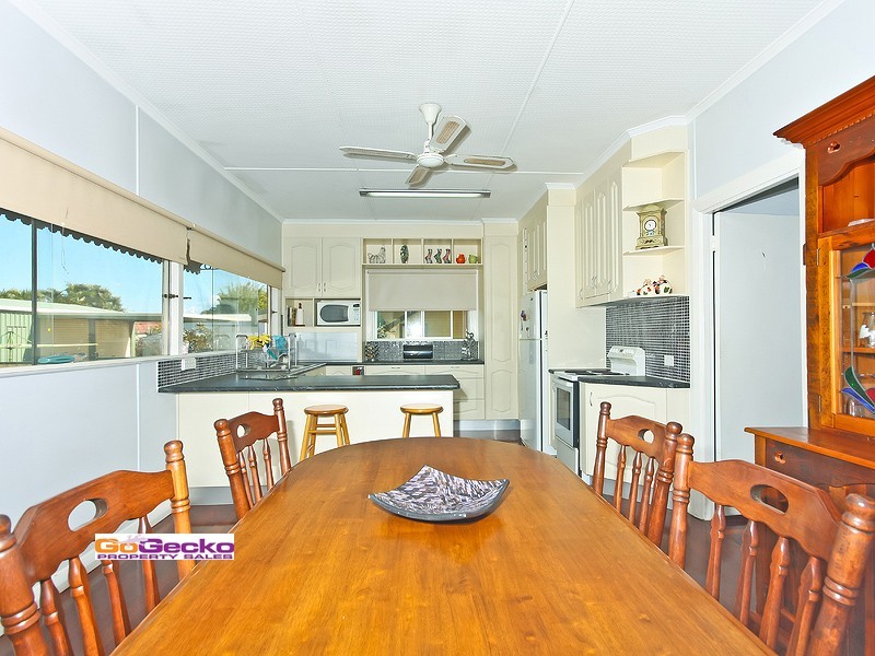 10 Berrimilla Street, Manly West QLD 4179