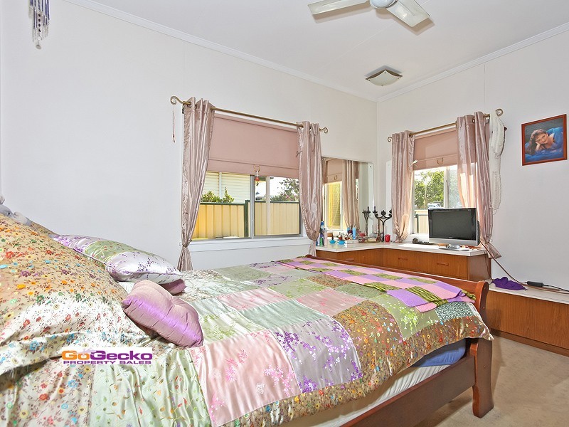 10 Berrimilla Street, Manly West QLD 4179