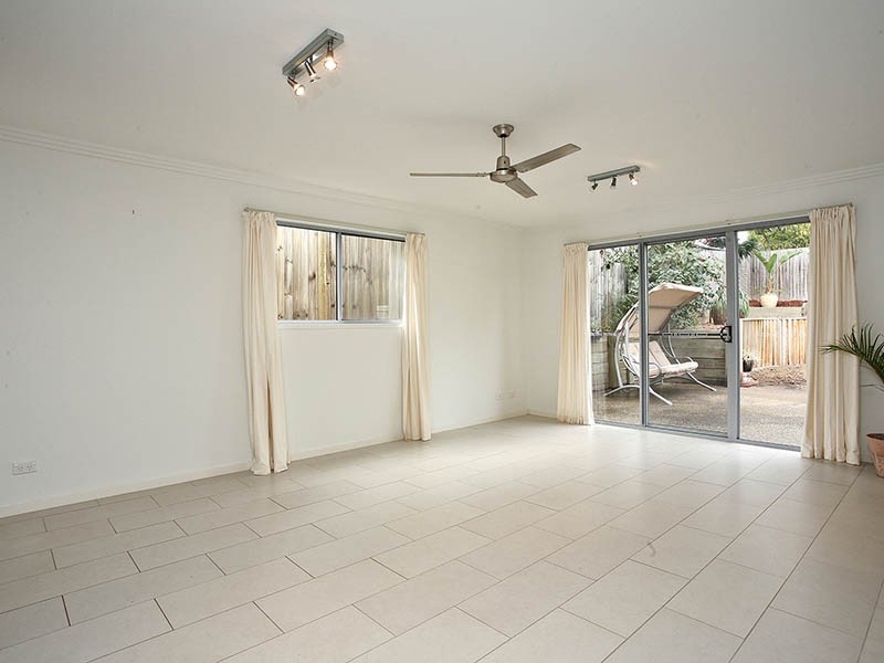 8 Shepherd Street, Wynnum QLD 4178
