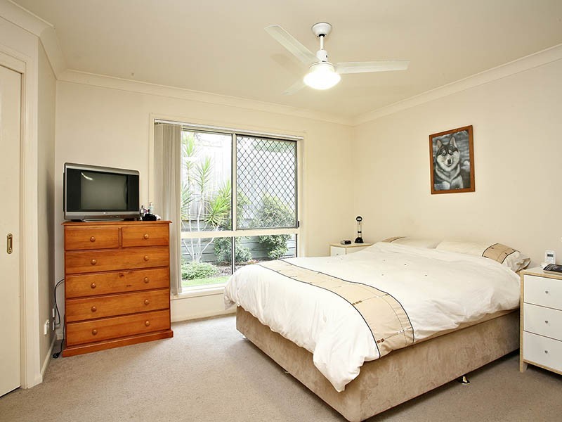 10/27 Camille Crescent, Wynnum West QLD 4178