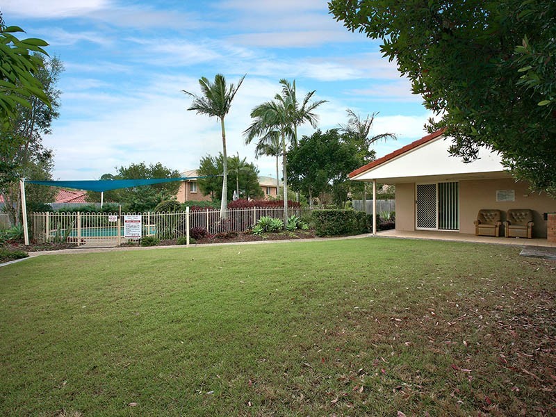 10/27 Camille Crescent, Wynnum West QLD 4178