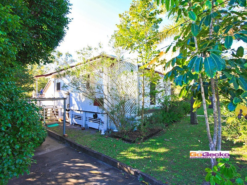 27 Parramatta Streeet, Manly QLD 4179