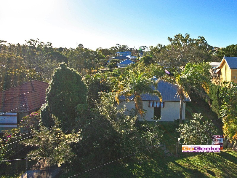27 Parramatta Streeet, Manly QLD 4179