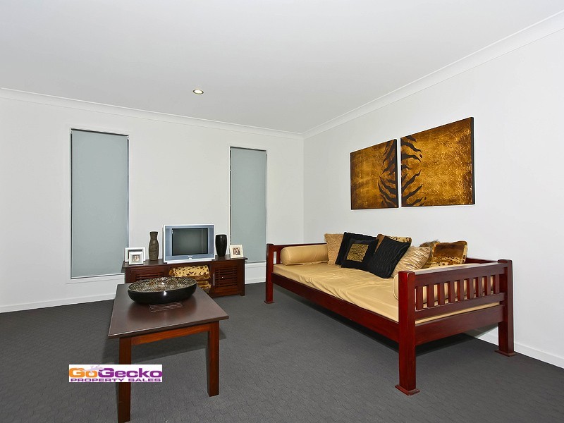 7 Treetop Place, Manly West QLD 4179