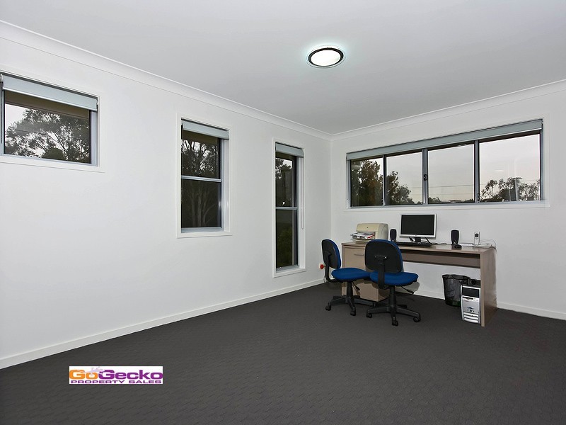 7 Treetop Place, Manly West QLD 4179