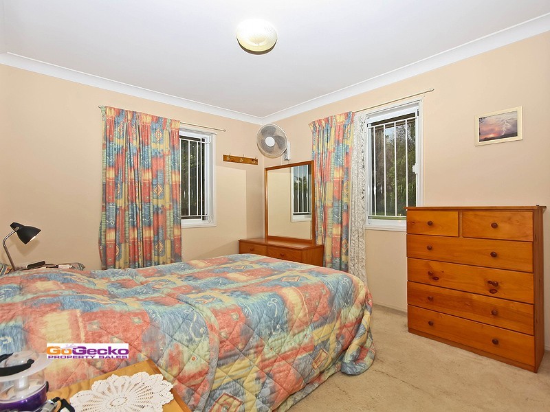 95 Radford Road, Manly West QLD 4179