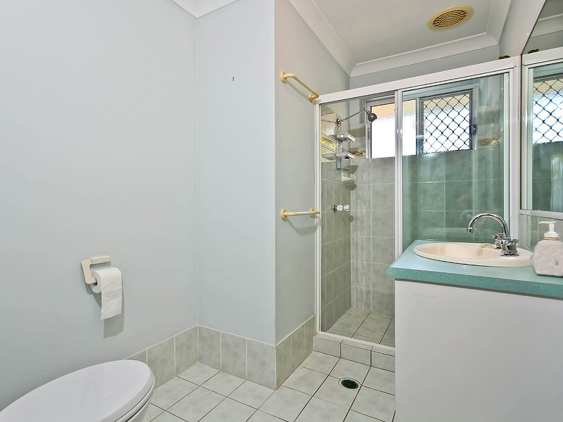 16 Eadie Place, Hemmant QLD 4174
