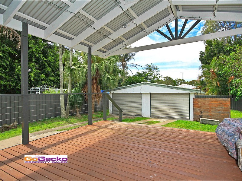 266 Whites Road, Lota QLD 4179