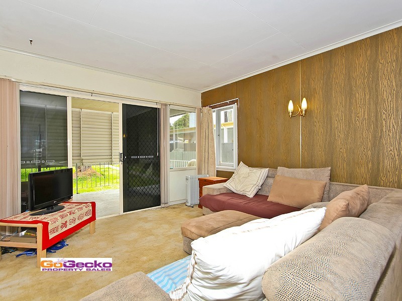 266 Whites Road, Lota QLD 4179