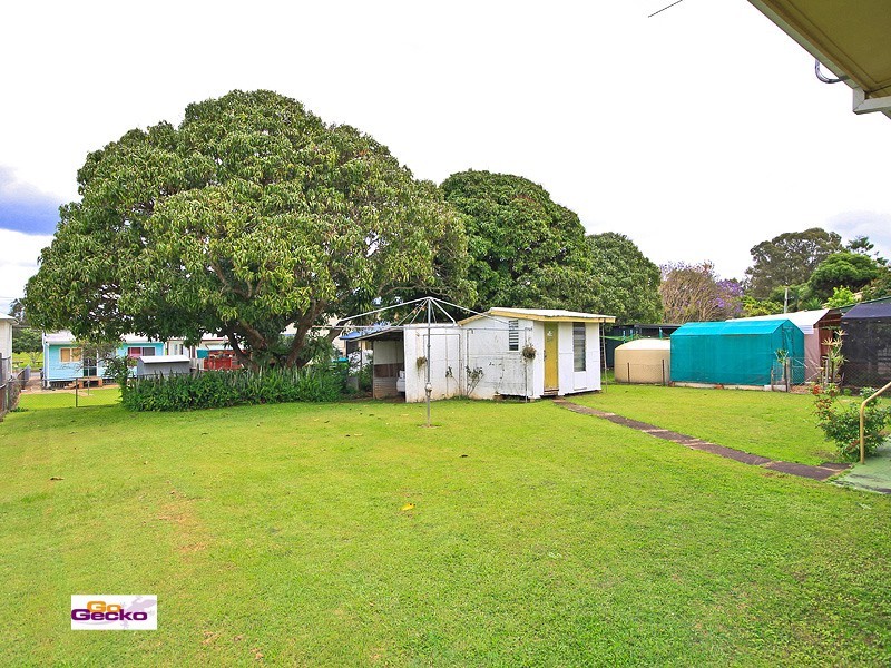 30 Daniel Street, Lota QLD 4179