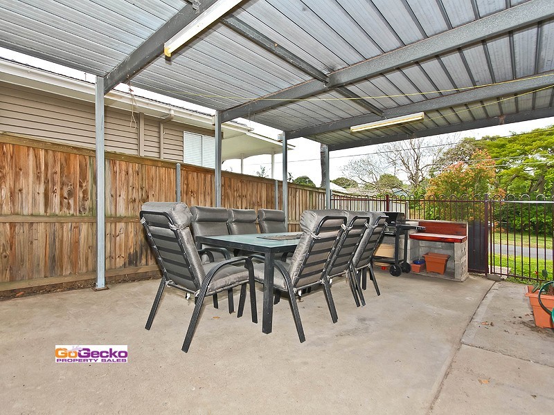 33 Kamarin Street, Manly West QLD 4179