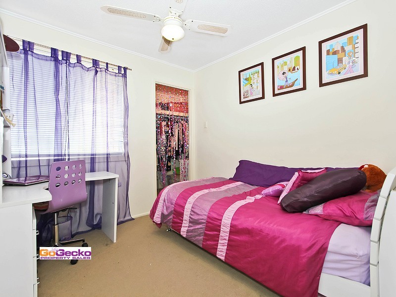 33 Kamarin Street, Manly West QLD 4179