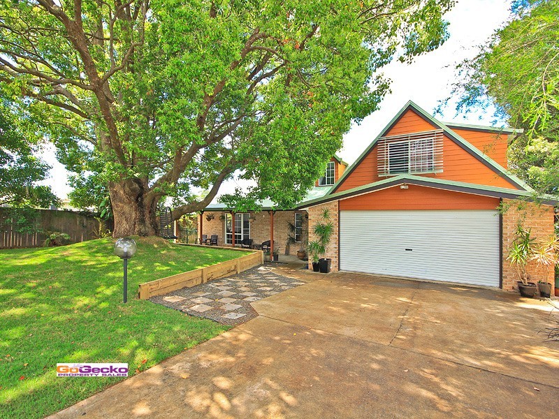 54 Duncan Street, Wynnum West QLD 4178