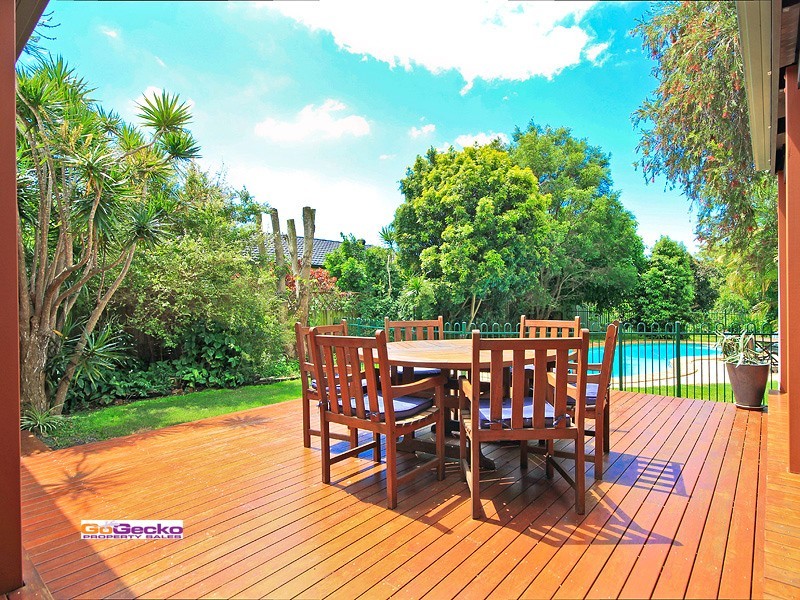 54 Duncan Street, Wynnum West QLD 4178