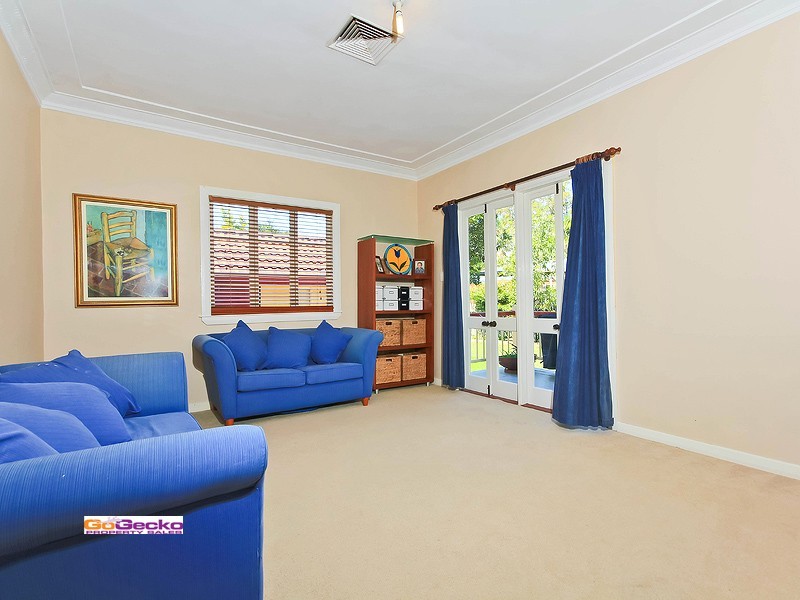 43 Randall Road, Wynnum West QLD 4178