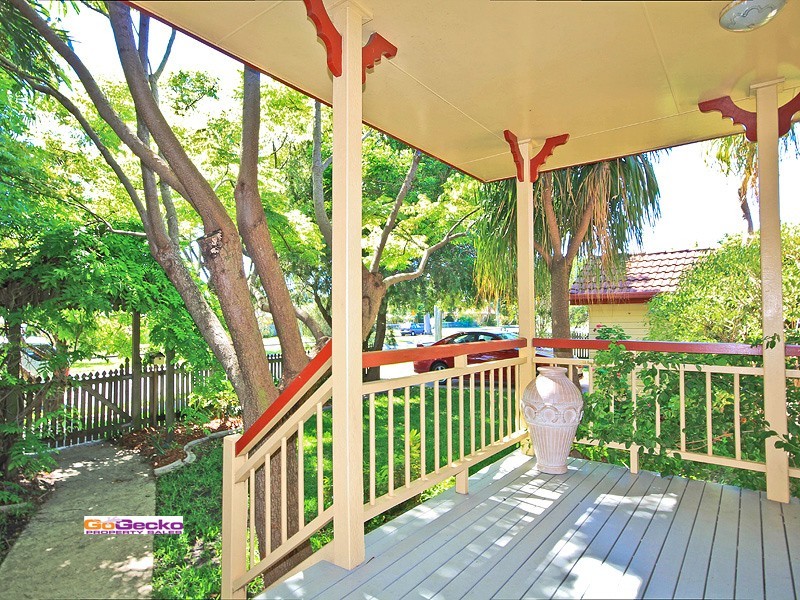 43 Randall Road, Wynnum West QLD 4178