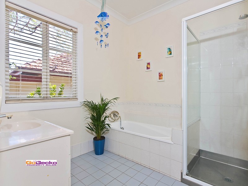 43 Randall Road, Wynnum West QLD 4178