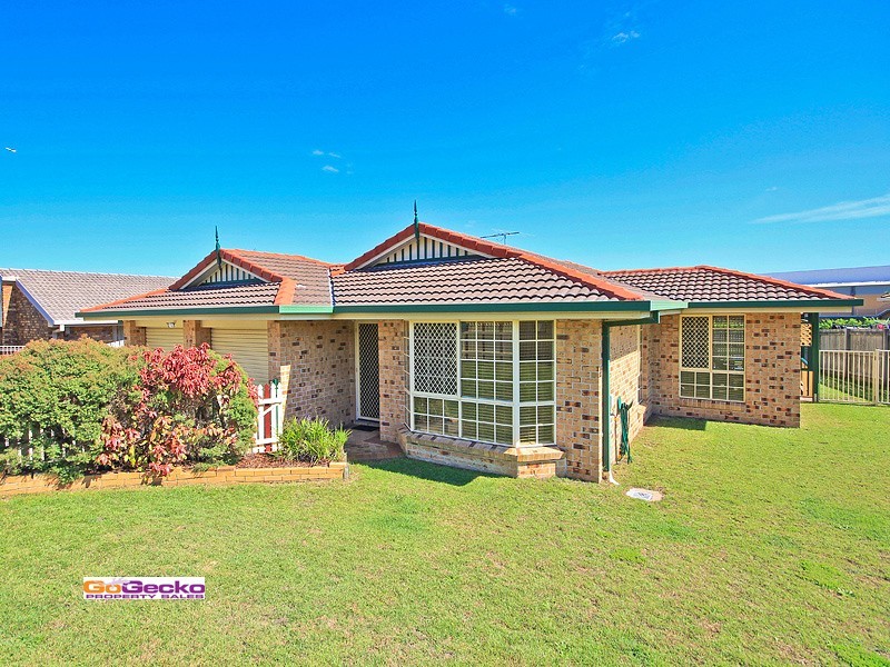 39 Plaza Street, Wynnum West QLD 4178