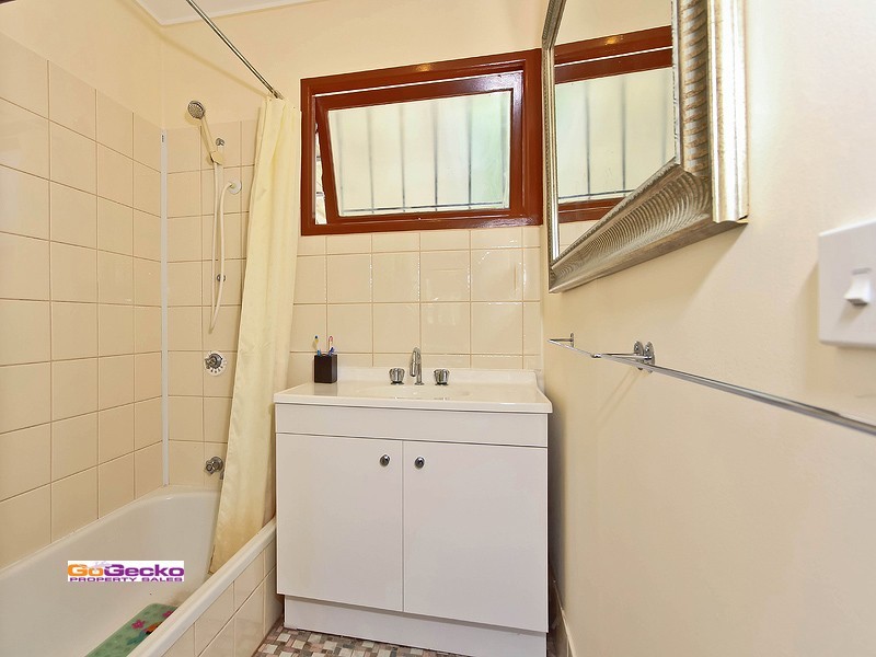 67 Hannam Street, Wynnum QLD 4178