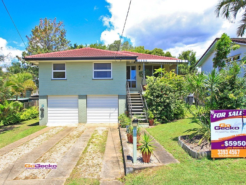 11 Hellyer Street, Wynnum West QLD 4178