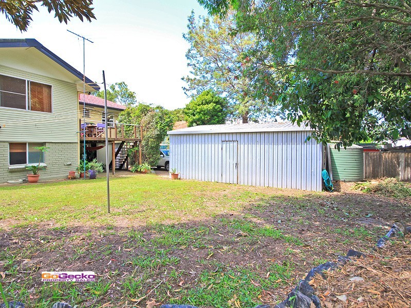 11 Hellyer Street, Wynnum West QLD 4178