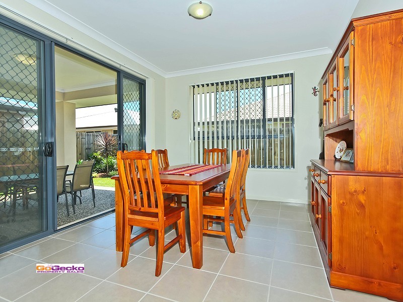 60 Higgs Circuit, Wynnum West QLD 4178