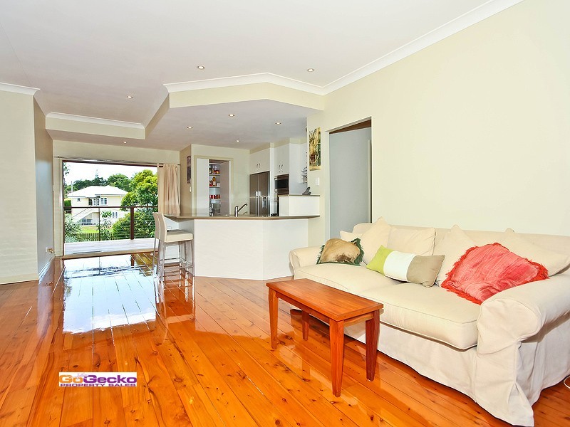 69 Selina Street, Wynnum QLD 4178