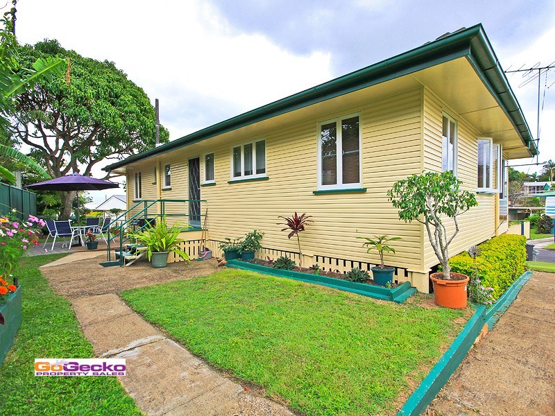 5 Banoon Drive, Wynnum QLD 4178