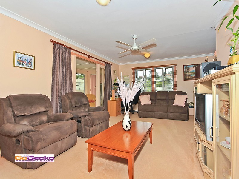 5 Banoon Drive, Wynnum QLD 4178