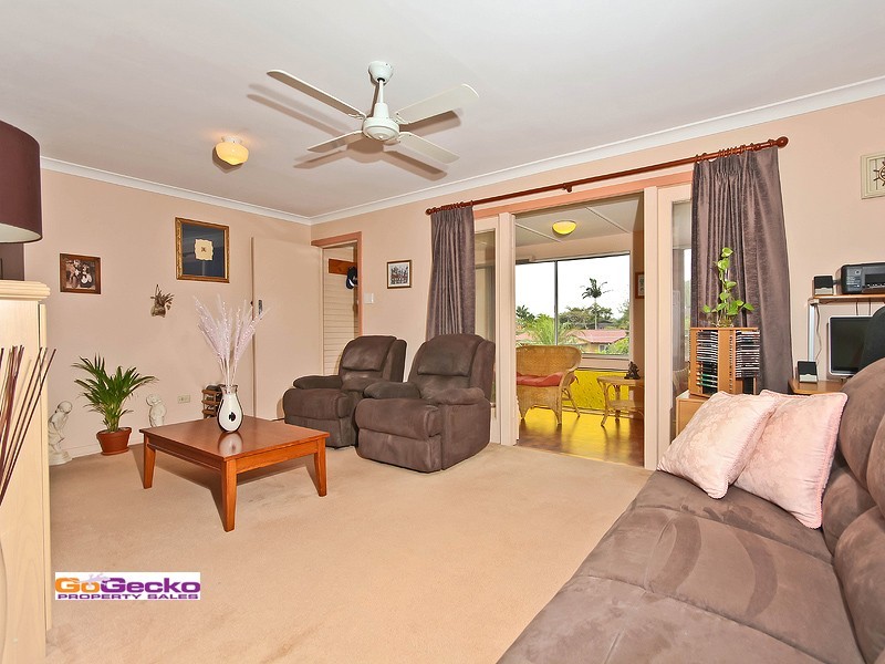 5 Banoon Drive, Wynnum QLD 4178