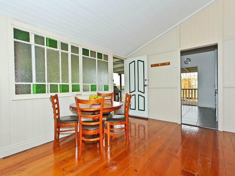 76 Blackwood Road, Manly West QLD 4179