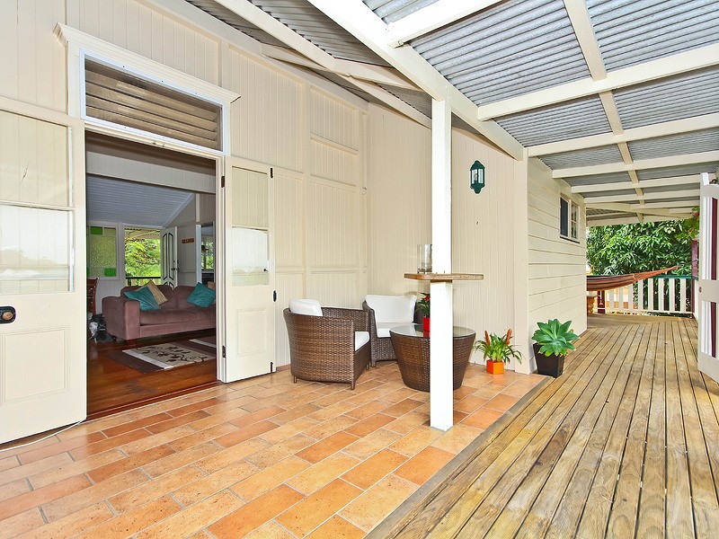 76 Blackwood Road, Manly West QLD 4179